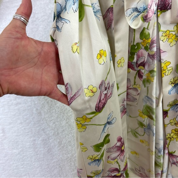 Saks fifth Avenue vintage floral flower garden party robe - Picture 6 of 14